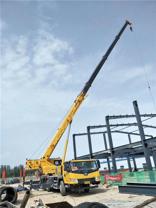 商水县超高层建筑钢结构吊装案例